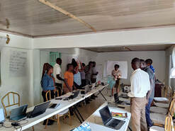 Teachers in an Experience AI training session